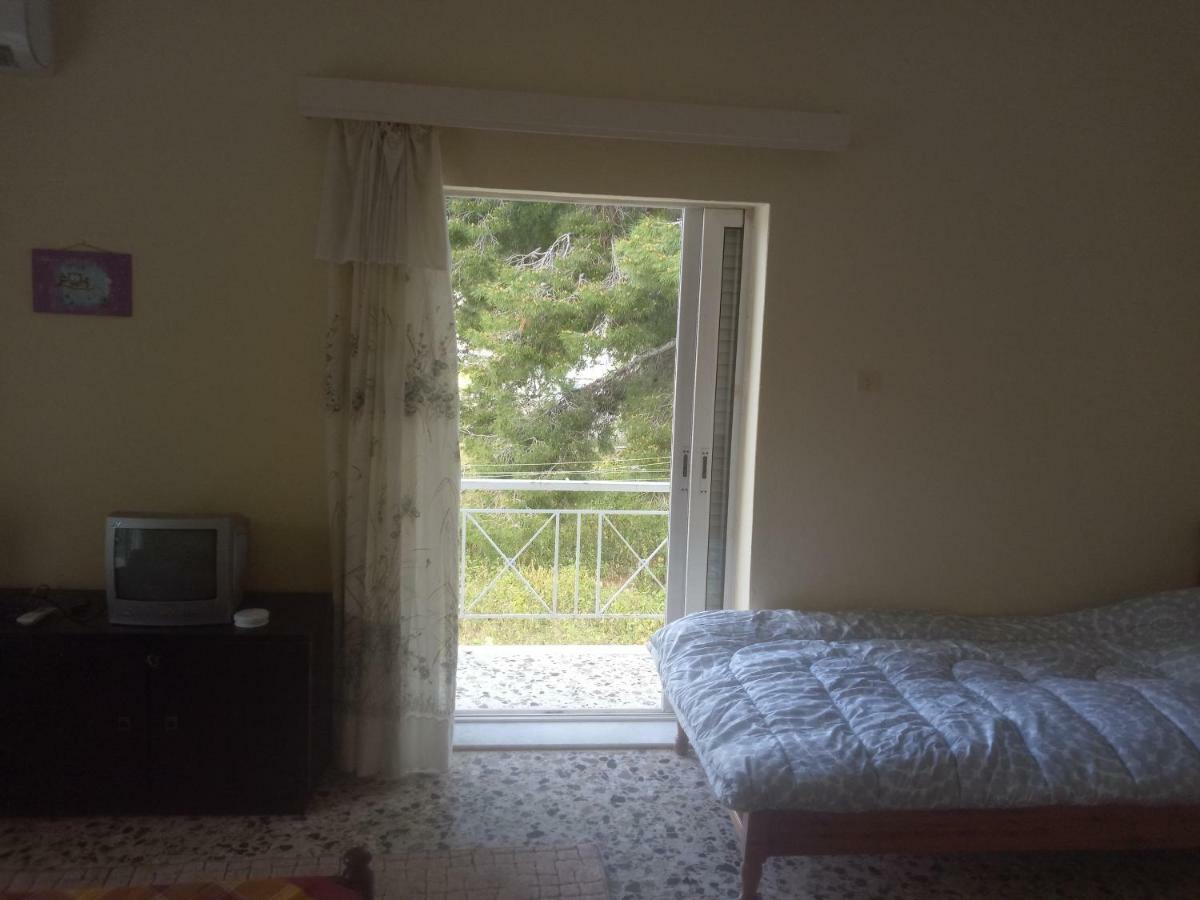 Vangelis House Near Athens Airport Луца Экстерьер фото
